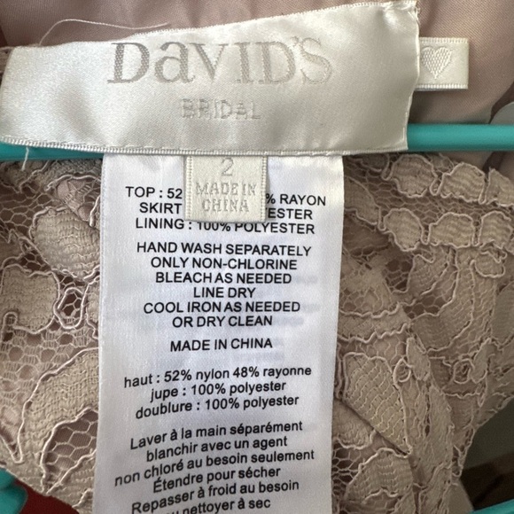 DAVID’S BRIDAL Lace and Mesh V-Neck Dress size 2 - Picture 4 of 4